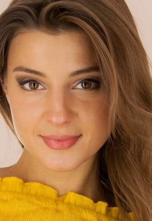 Сладкая тинка с красивым личиком пальчиками трахает себя в примерочной картинка 11