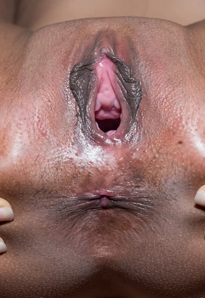 Большие вагины девушек картинка 313